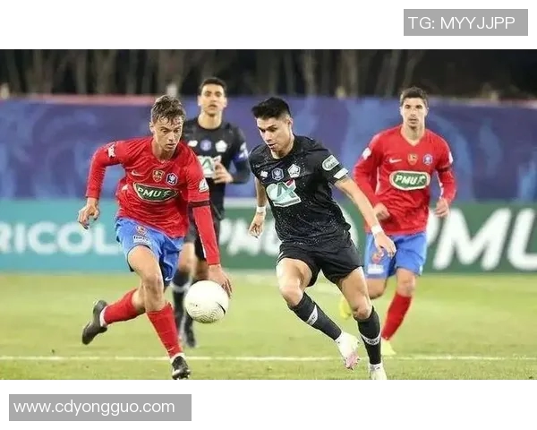 华沙军团与特斯巴达的激烈对决揭示足球战术与团队精神的完美结合