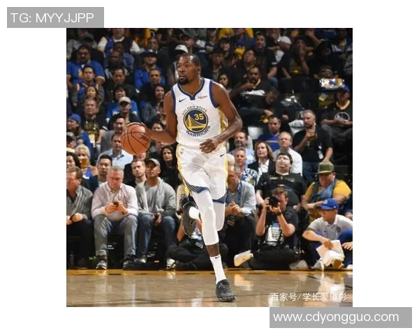 雷霆与勇士对决分析：战术较量与球员表现的全面评估