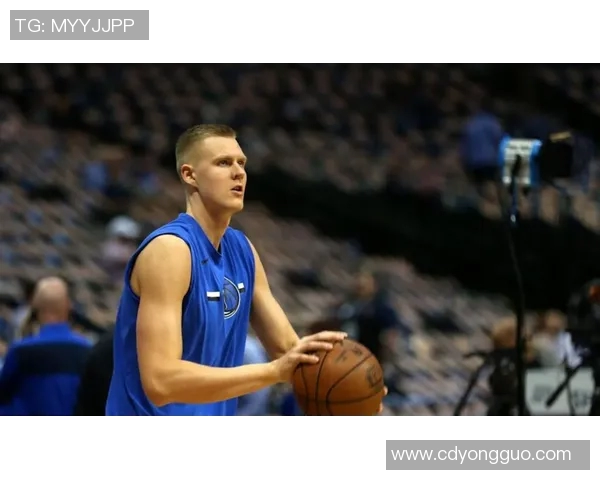 波尔津吉斯与唐斯的巅峰对决谁能在NBA赛场上笑到最后